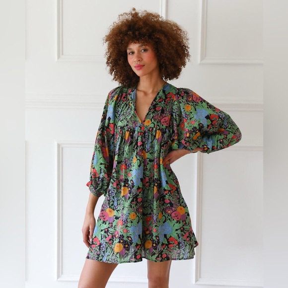 Mille Resort & Travel Daisy Short Dress Botanica Print EUC XS floral mini dress